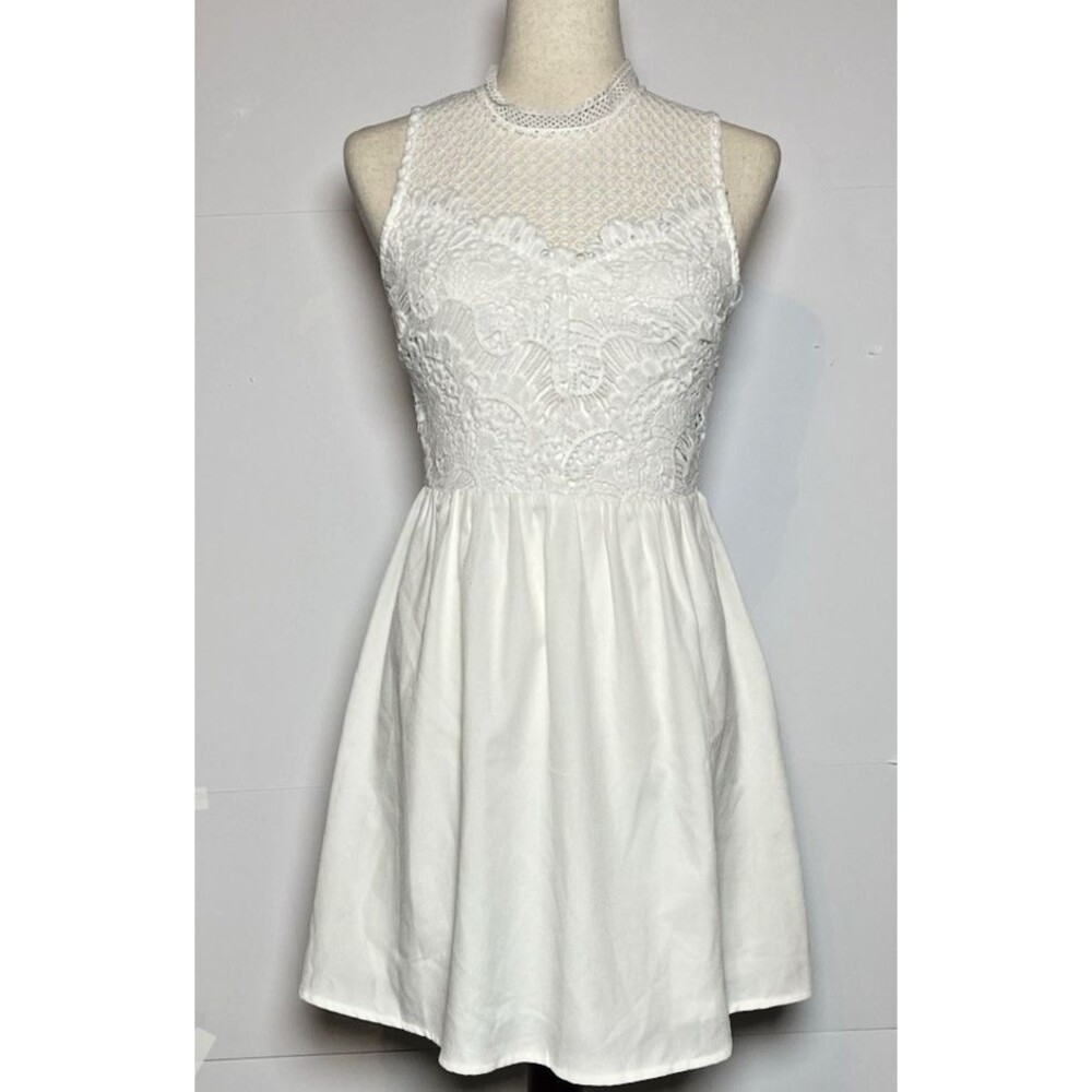 womens embellished whimsical sleeveless white dress w/liner Blue Rain small